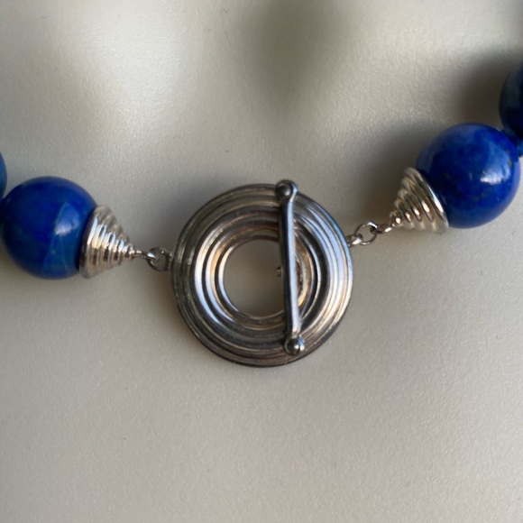 Lapis lazuli 18” knotted 12mm bead necklace with sterling toggle clasp - Picture 8 of 11